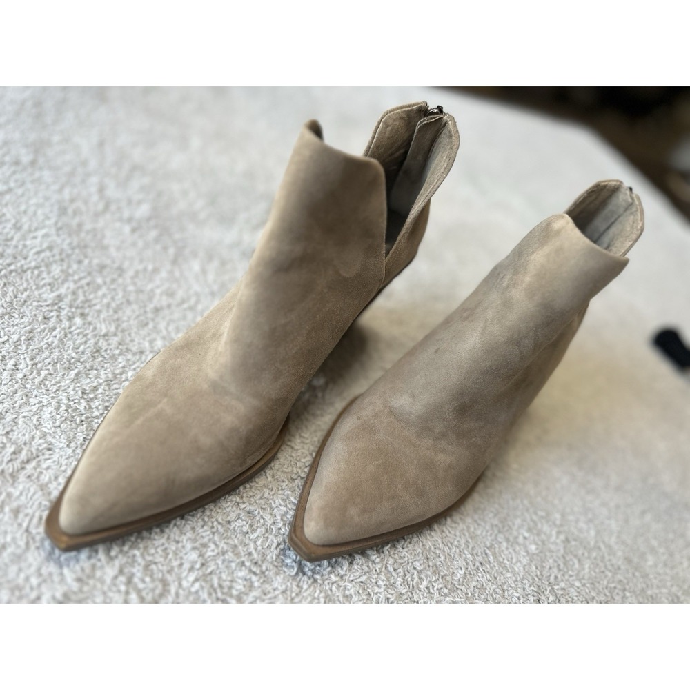 Vince Camuto Women's Gigietta‎ Block Heel Bootie Suede Size 7.5